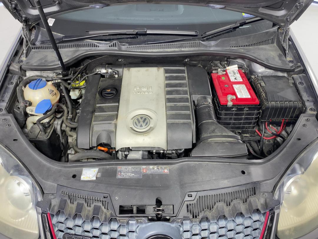 Photo '13' of Volkswagen Golf
