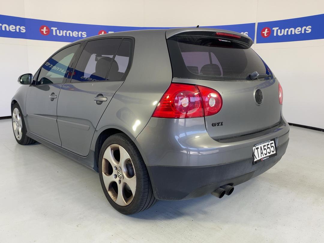 Photo '5' of Volkswagen Golf