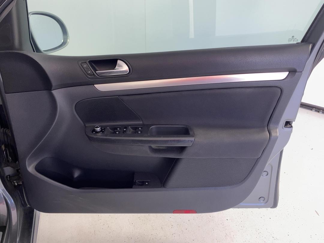 Photo '15' of Volkswagen Golf