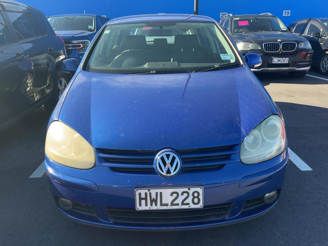 Photo '2' of Volkswagen Golf Photo '2' of Volkswagen Golf