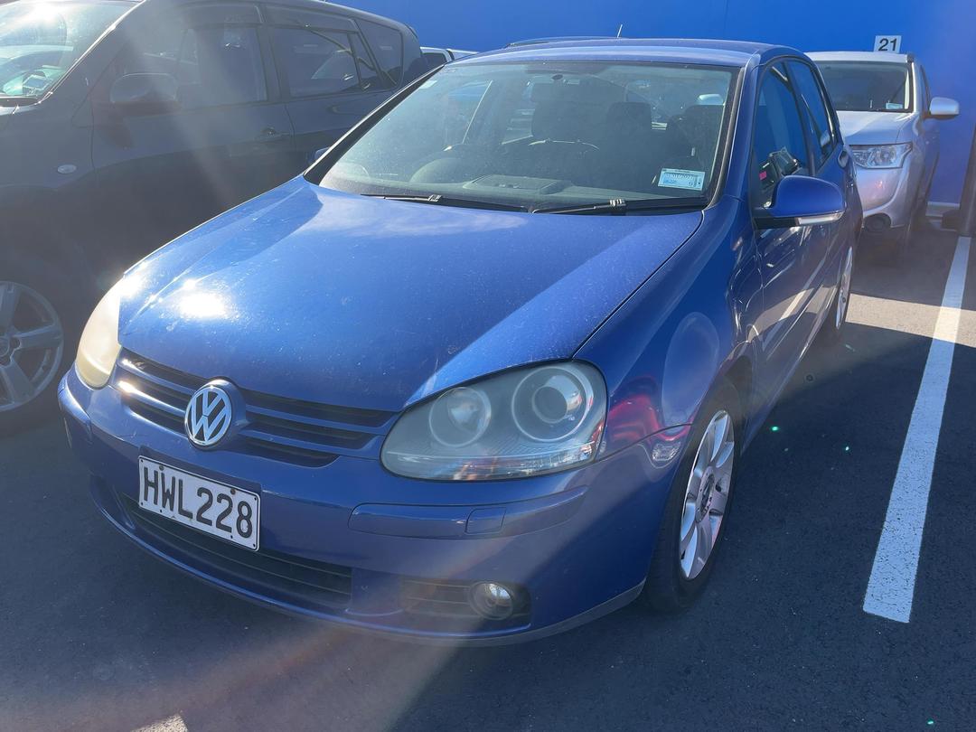 Photo '3' of Volkswagen Golf Photo '3' of Volkswagen Golf
