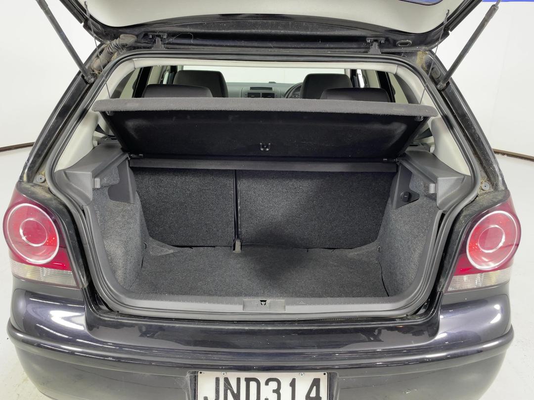 Photo '14' of Volkswagen Polo