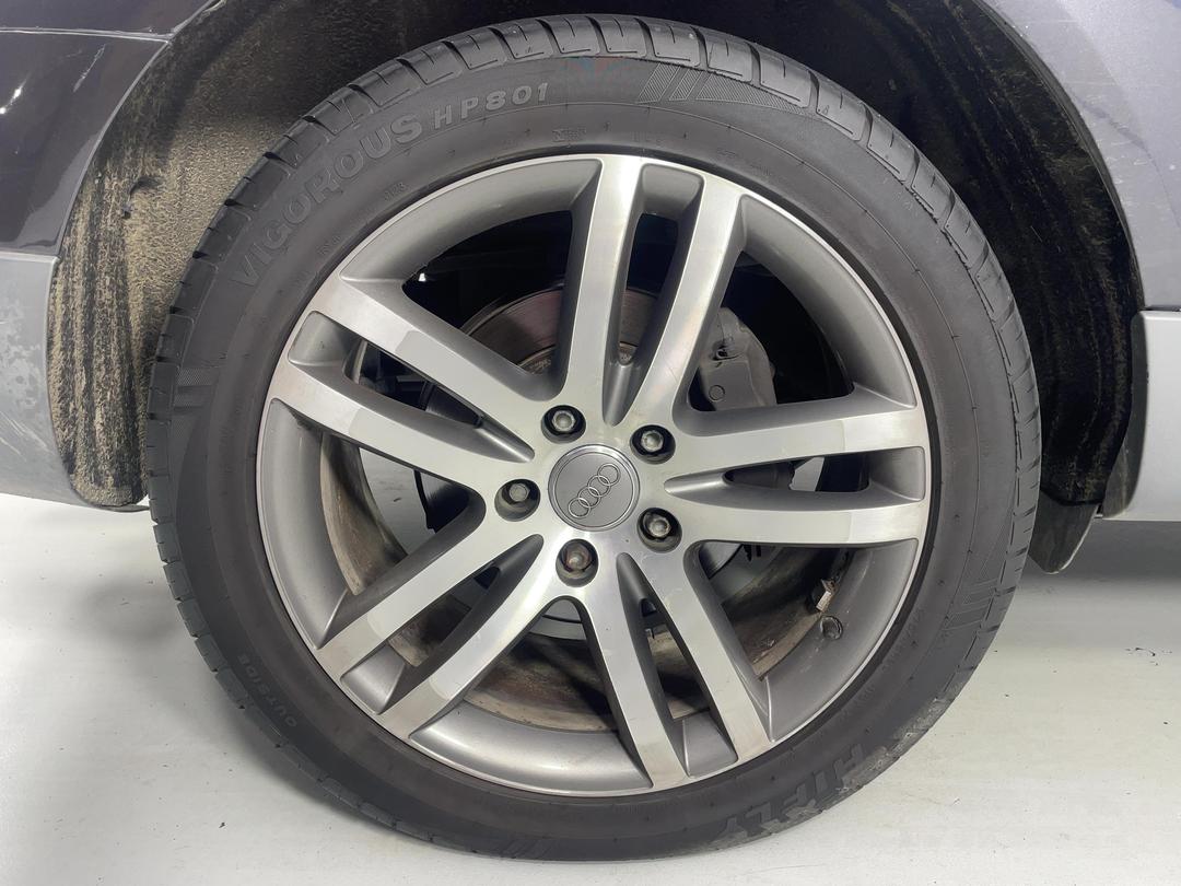 Photo '12' of Audi Q7