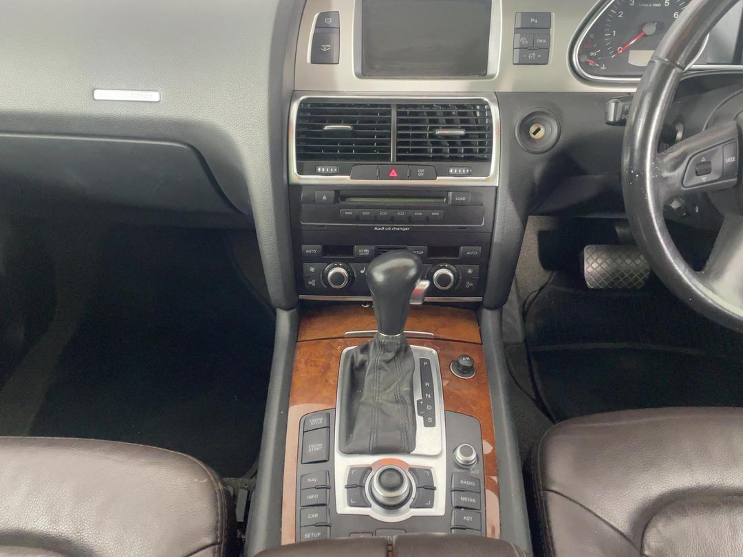 Photo '18' of Audi Q7