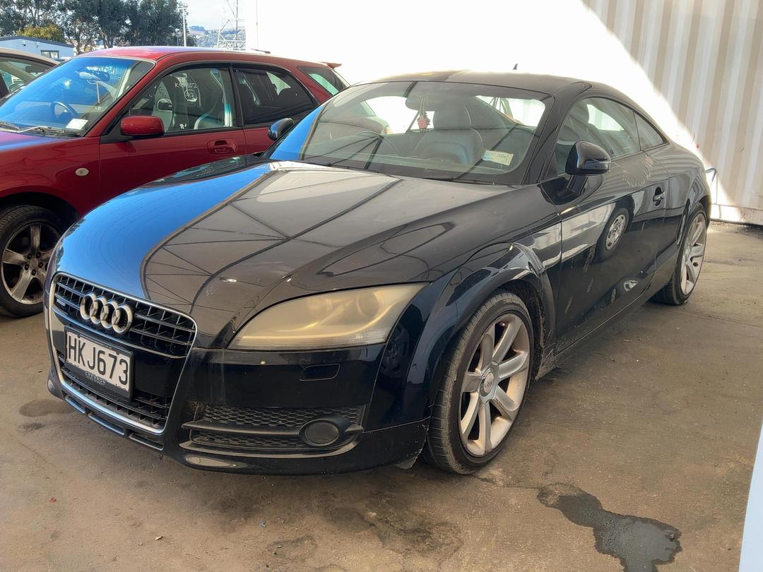 Photo '2' of Audi TT Coupe 3.2 Quaro Photo '2' of Audi TT Coupe 3.2 Quaro