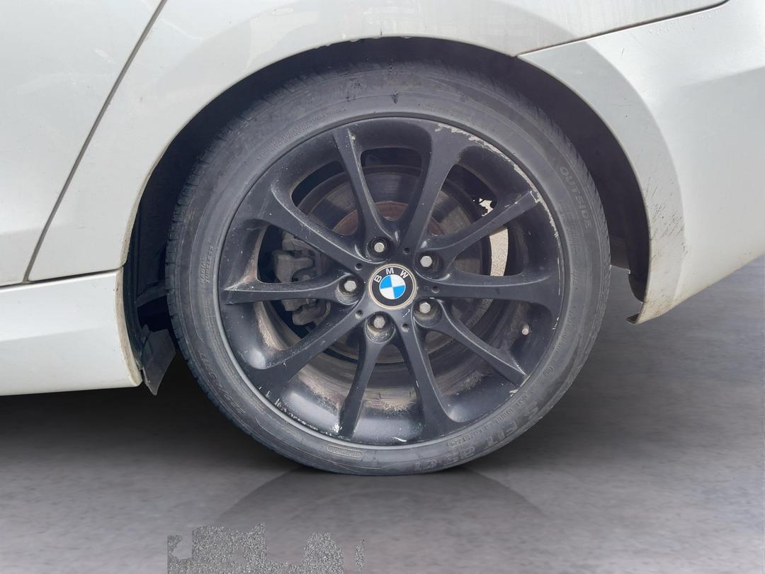 Photo '9' of BMW 1 Series 120I Photo '9' of BMW 1 Series 120I