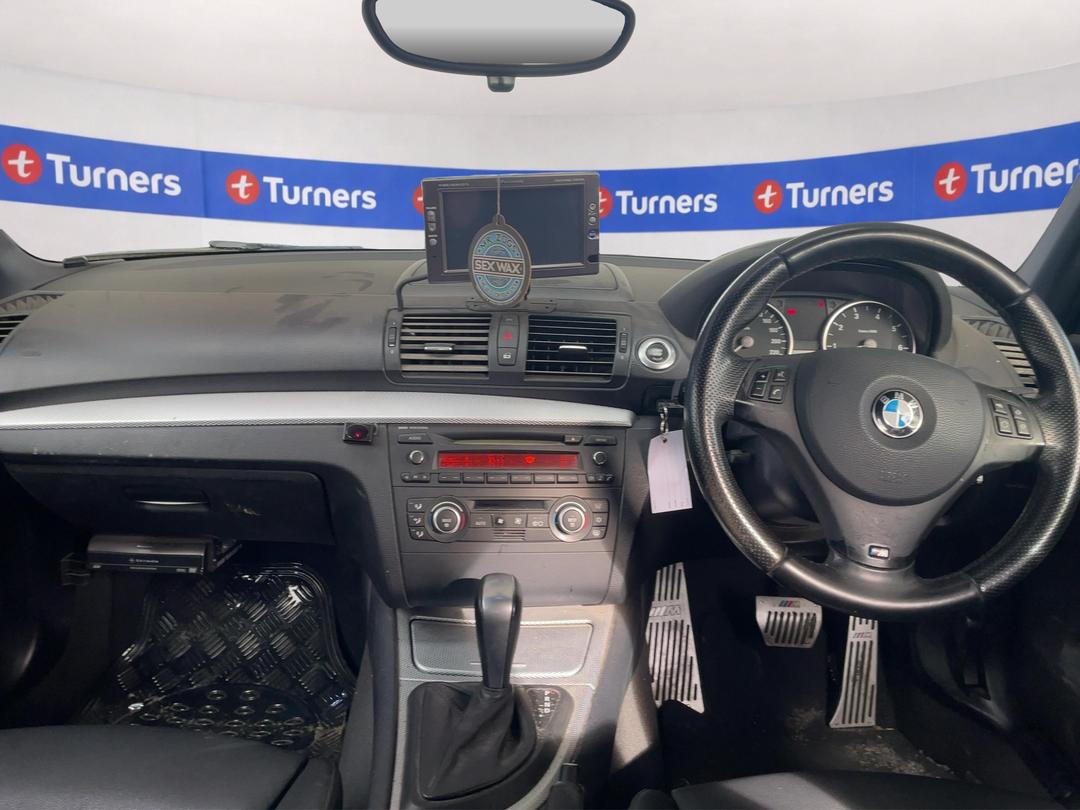Photo '15' of BMW 1 Series 120I Photo '15' of BMW 1 Series 120I