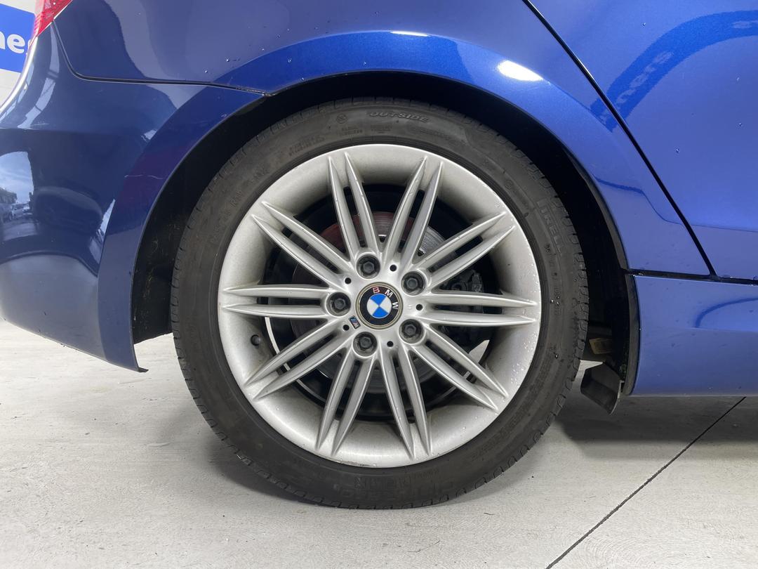 Photo '8' of BMW 130I