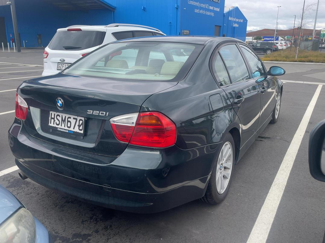 Photo '6' of BMW 3 Series 320I Photo '6' of BMW 3 Series 320I