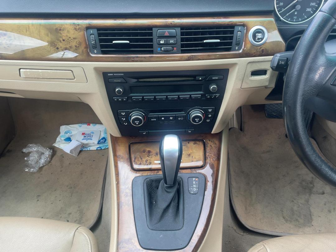 Photo '16' of BMW 3 Series 320I Photo '16' of BMW 3 Series 320I