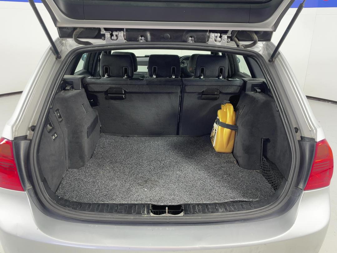 Photo '14' of BMW 3 Series