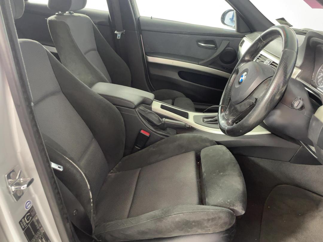 Photo '16' of BMW 3 Series