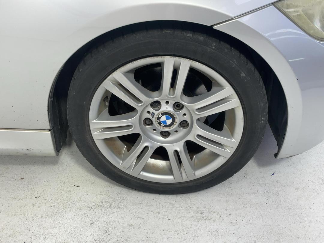 Photo '2' of BMW 3 Series 320I Photo '2' of BMW 3 Series 320I