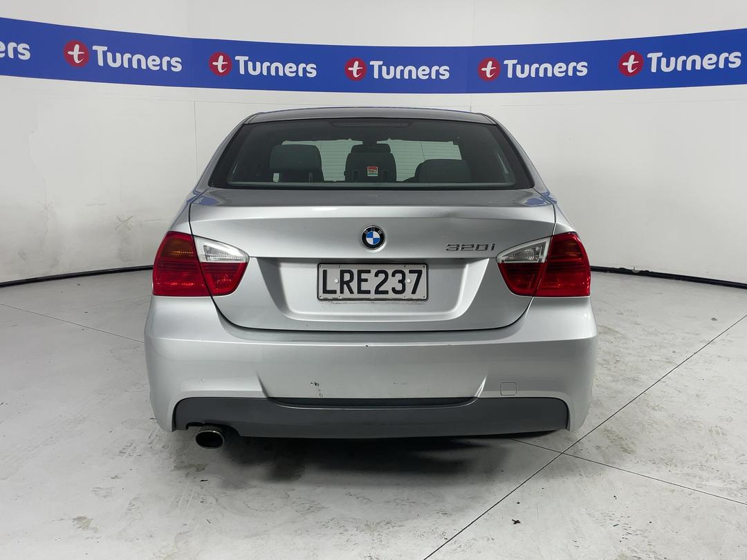 Photo '9' of BMW 3 Series 320I Photo '9' of BMW 3 Series 320I