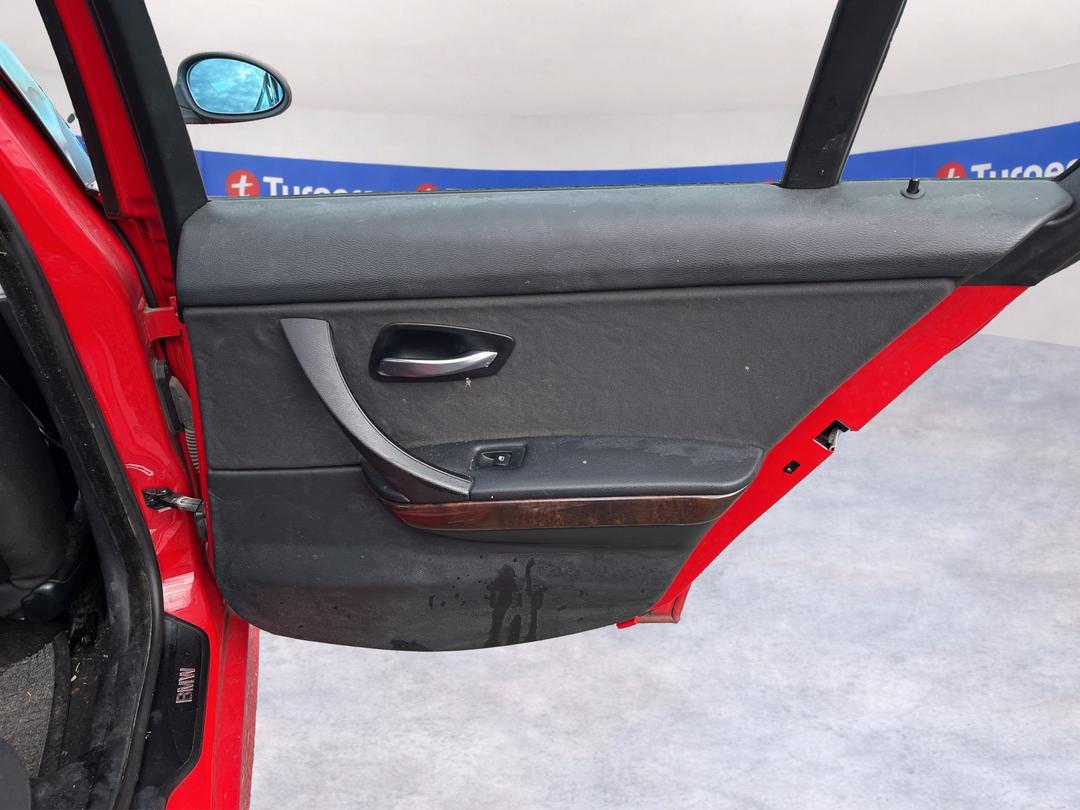 Photo '13' of BMW 320I