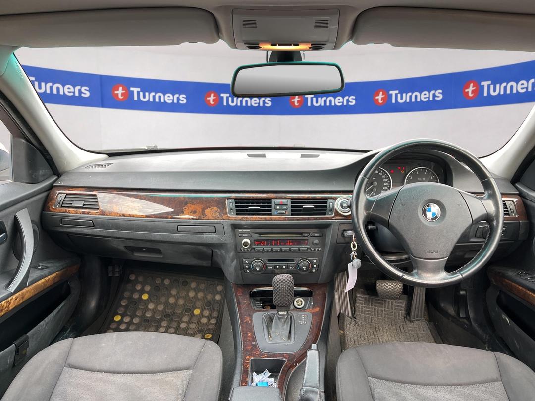 Photo '15' of BMW 320I