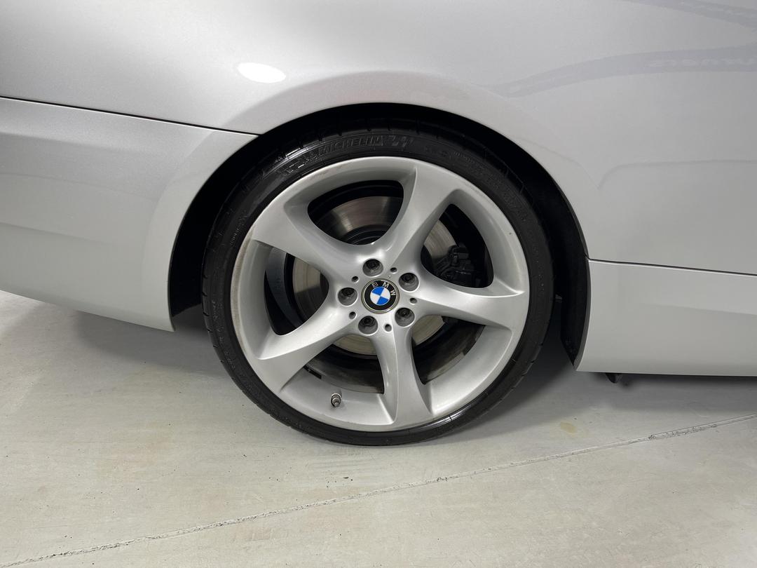 Photo '12' of BMW 335I