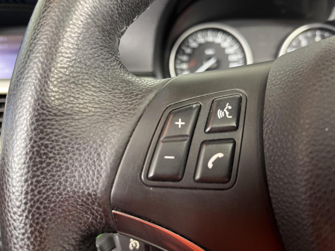 Photo '24' of BMW 335I