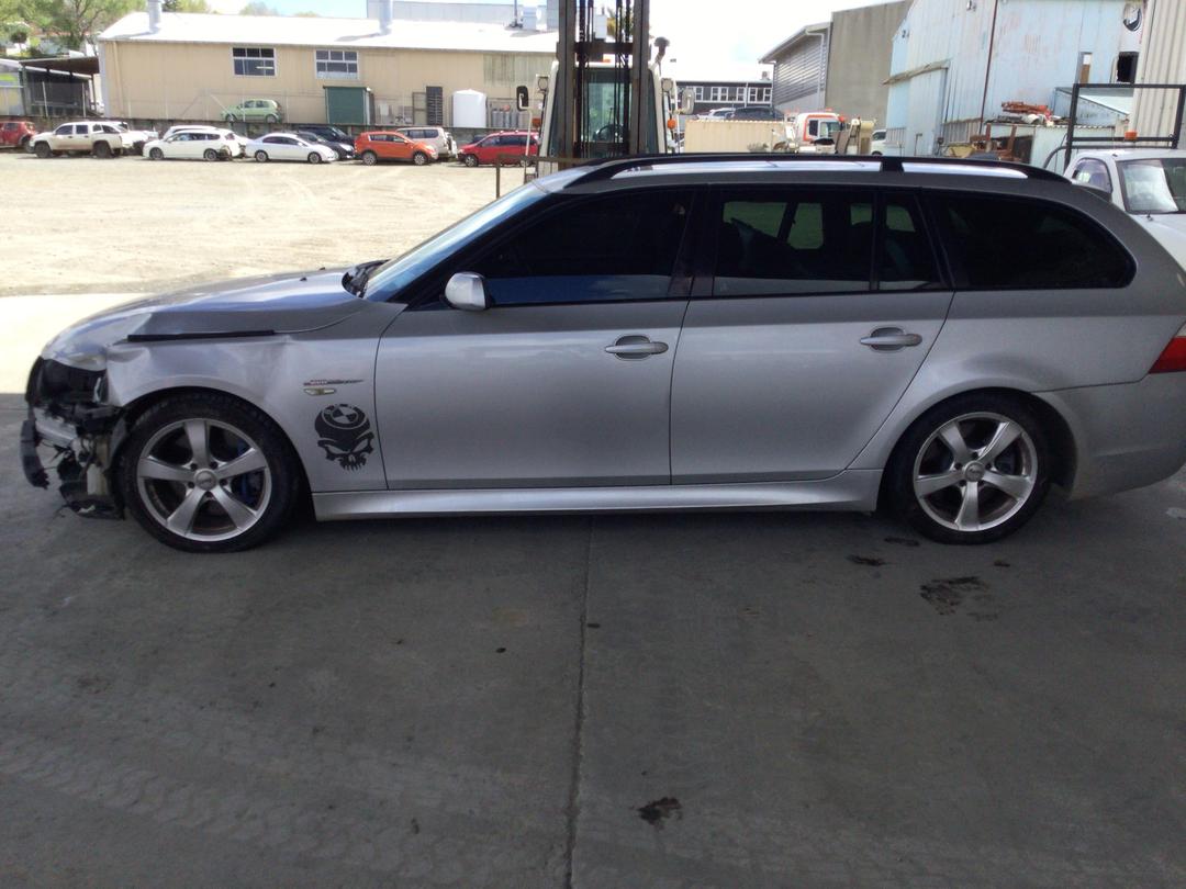 Photo '4' of BMW 5 Series 550I Touring Photo '4' of BMW 5 Series 550I Touring