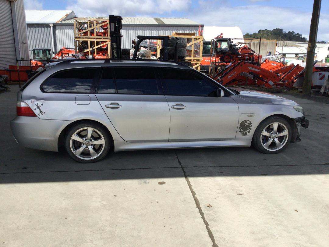 Photo '8' of BMW 5 Series 550I Touring Photo '8' of BMW 5 Series 550I Touring