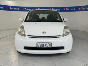 Photo '2' of Daihatsu Sirion