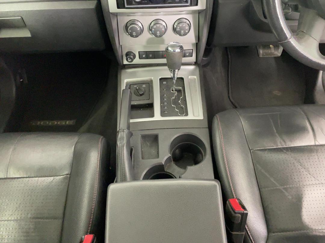 Photo '18' of Dodge Nitro