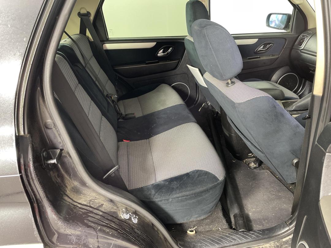 Photo '18' of Ford Escape XLT V6 Sport