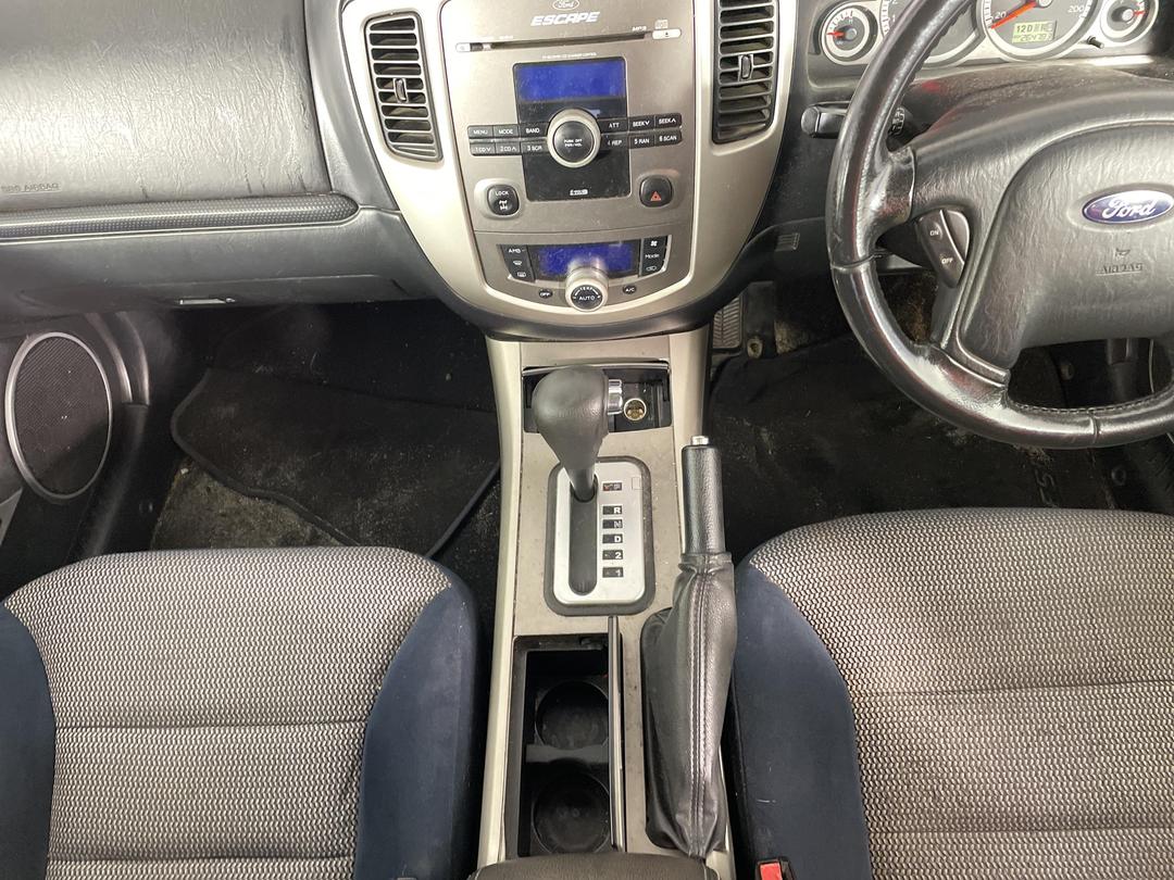 Photo '16' of Ford Escape XLT V6 Sport