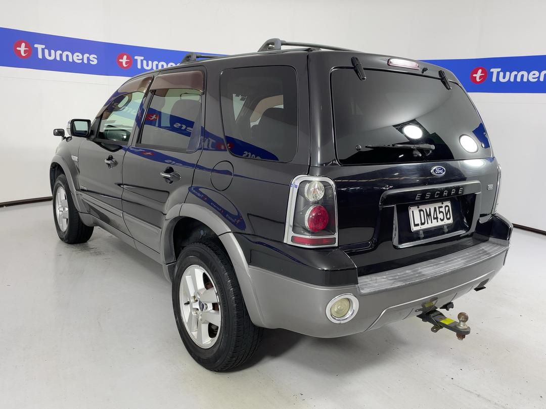 Photo '5' of Ford Escape