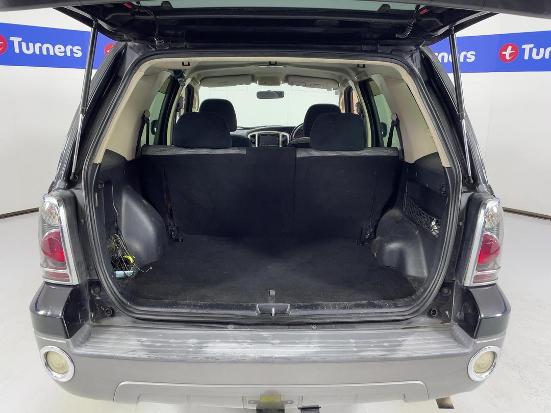 Photo '14' of Ford Escape