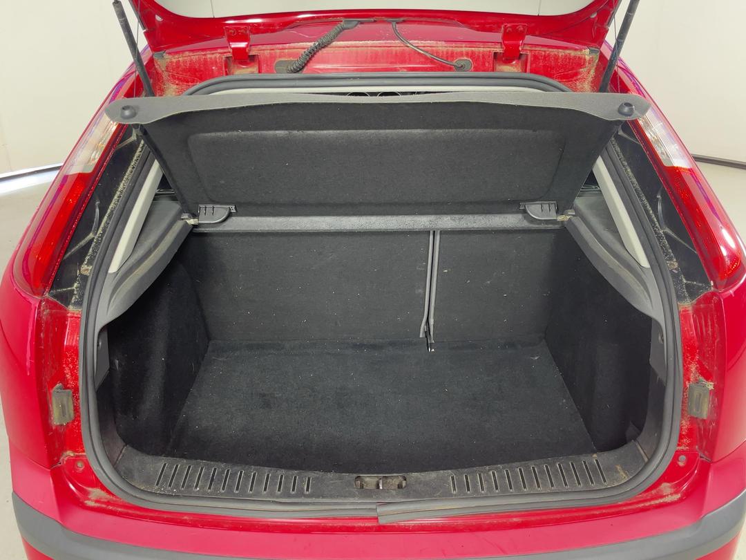 Photo '12' of Ford Focus