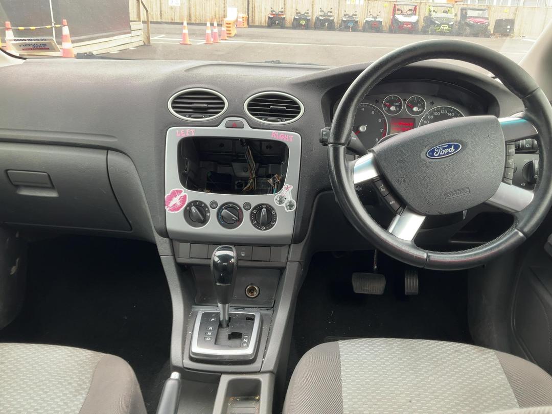 Photo '10' of Ford Focus
