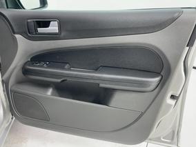 Photo '15' of Ford Focus