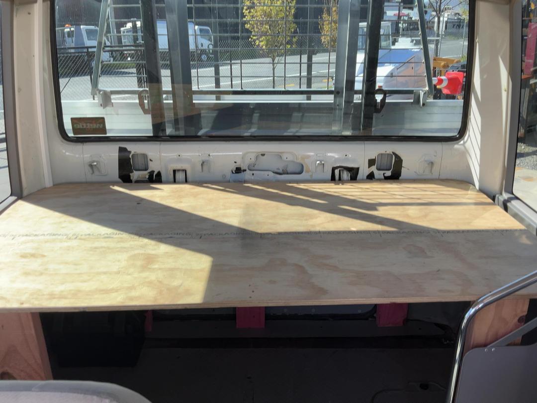 Photo '18' of HINO LIESSE XZB50 Coach Photo '18' of HINO LIESSE XZB50 Coach