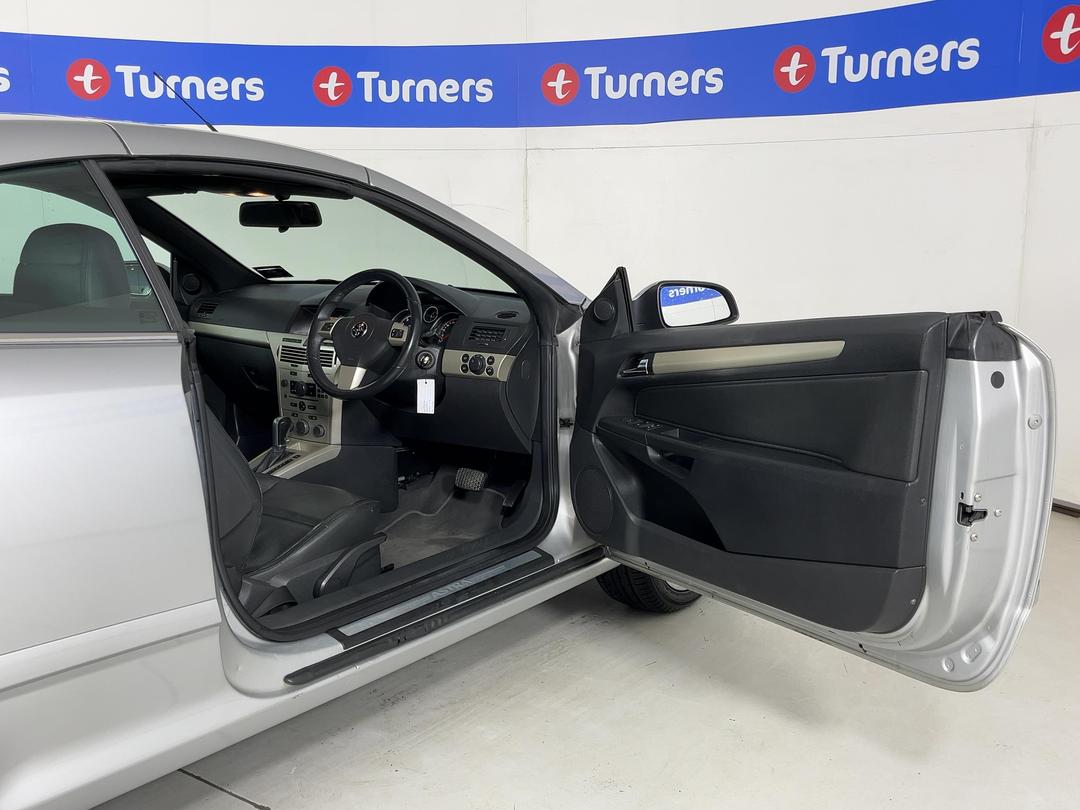 Photo '15' of Holden Astra