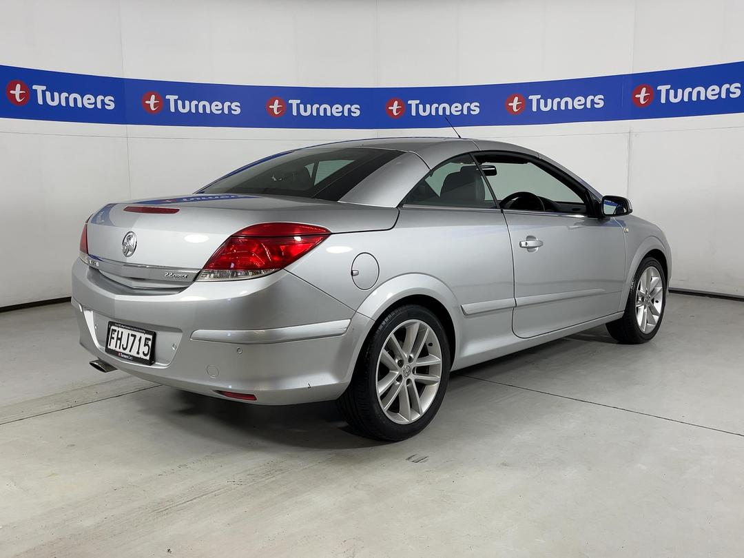 Photo '7' of Holden Astra