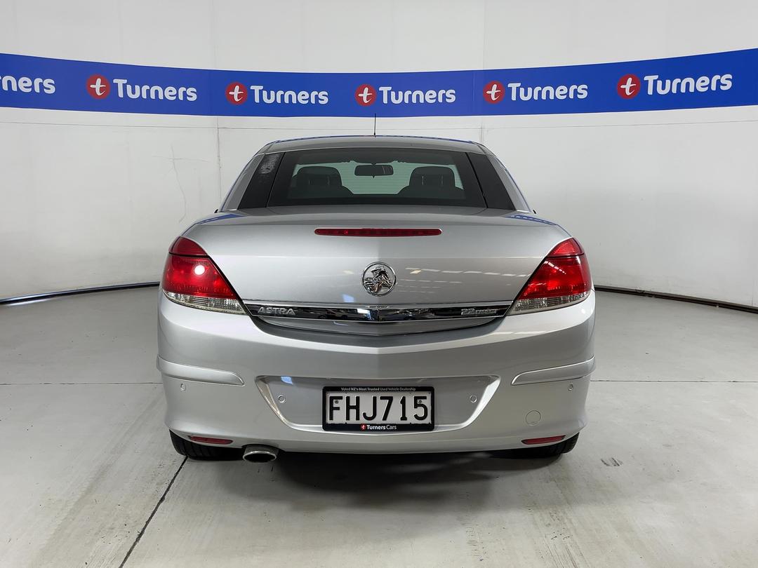 Photo '6' of Holden Astra