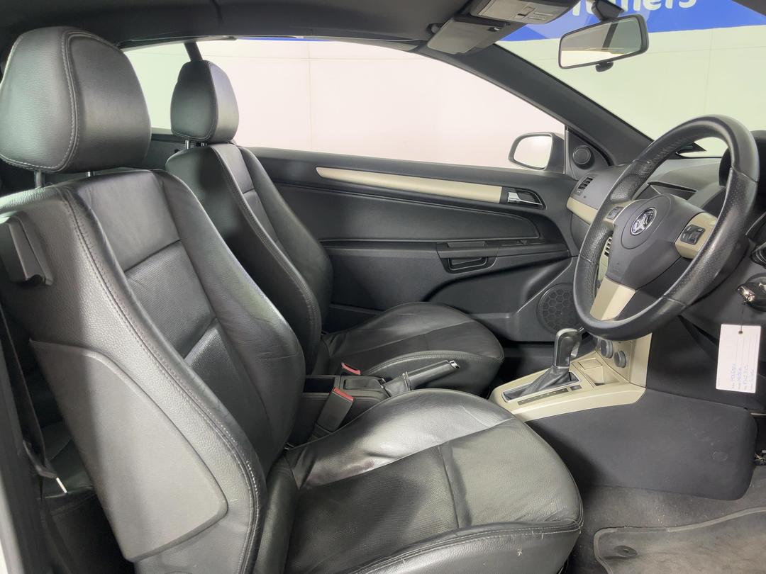 Photo '16' of Holden Astra