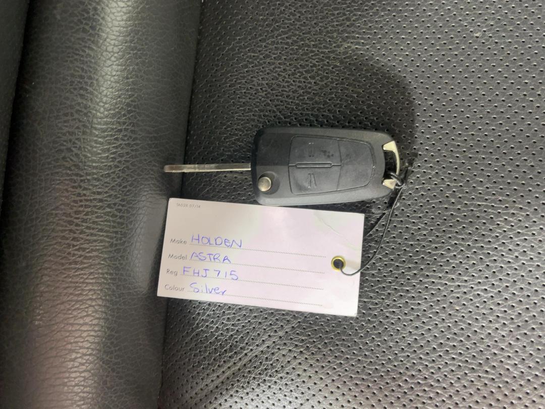 Photo '21' of Holden Astra
