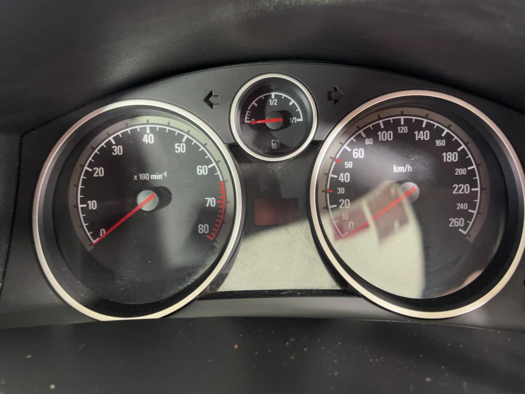 Photo '20' of Holden Astra