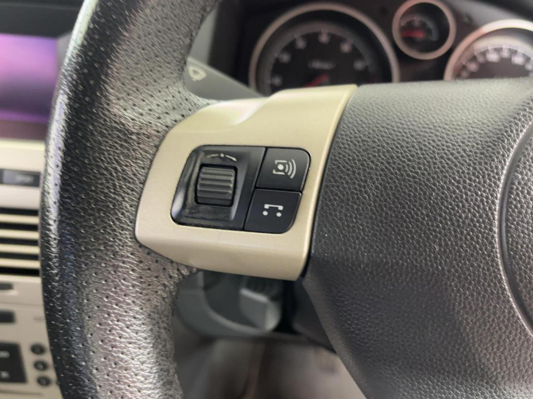 Photo '22' of Holden Astra