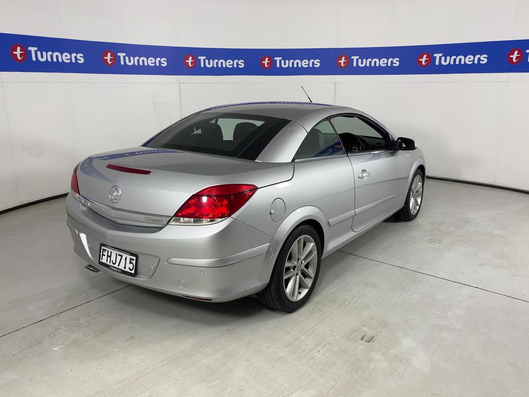 Photo '7' of Holden Astra