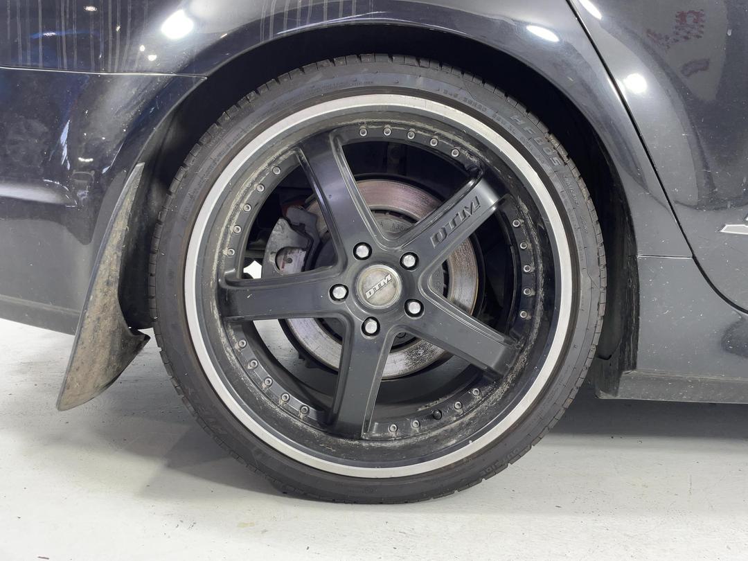 Photo '12' of Holden Commodore