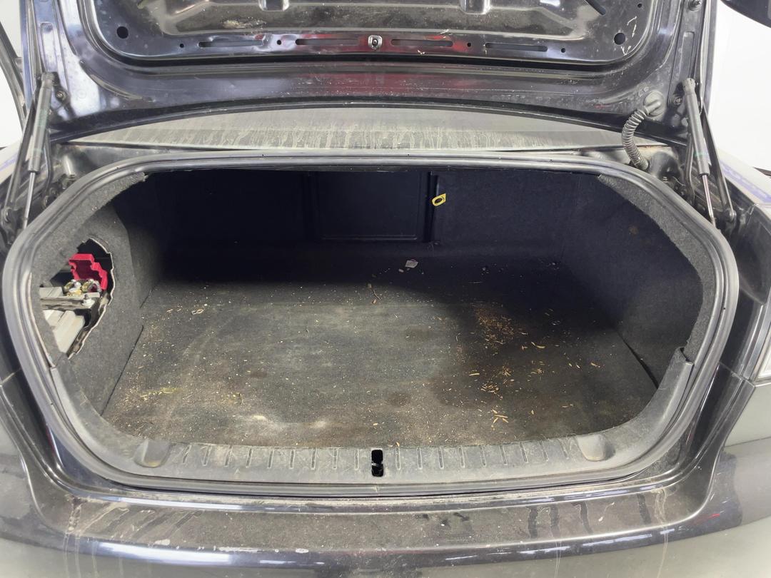 Photo '14' of Holden Commodore