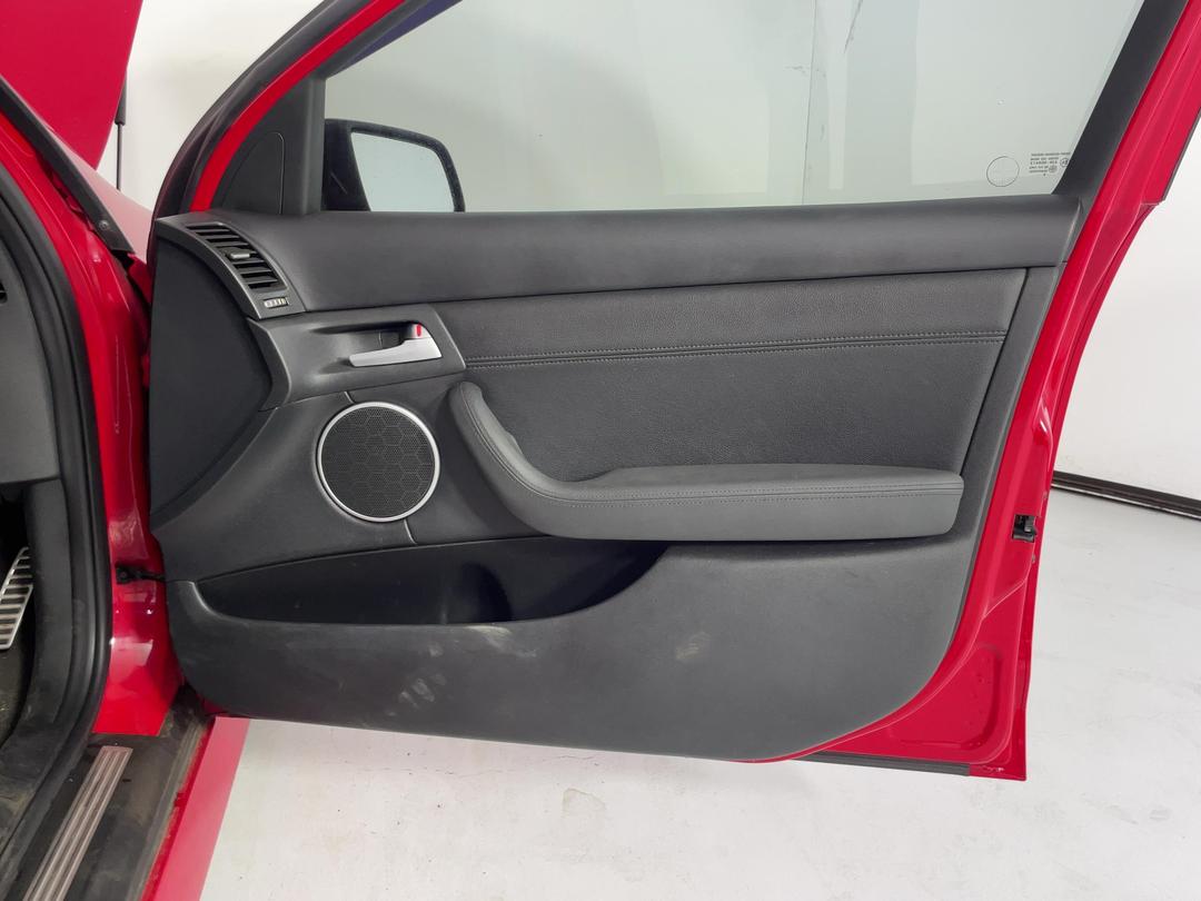 Photo '15' of Holden Commodore