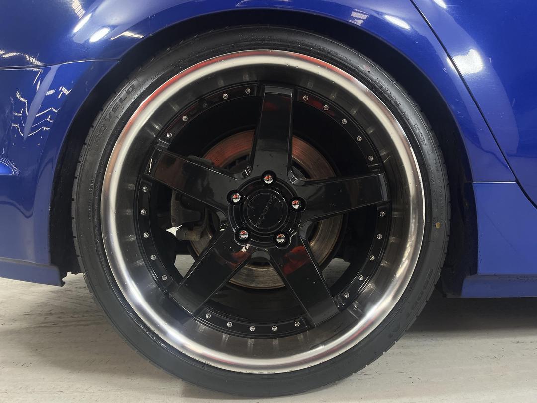 Photo '12' of Holden Commodore