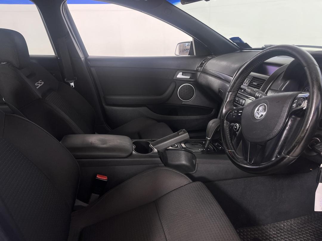 Photo '16' of Holden Commodore