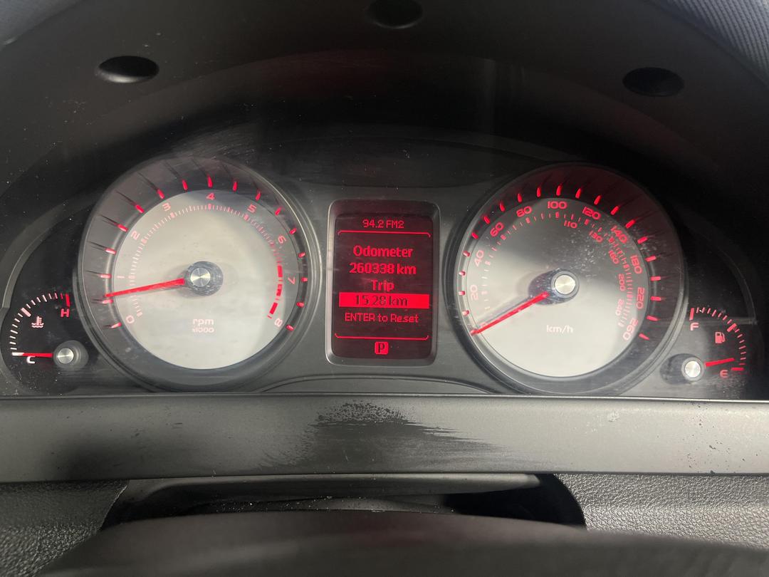 Photo '21' of Holden Commodore