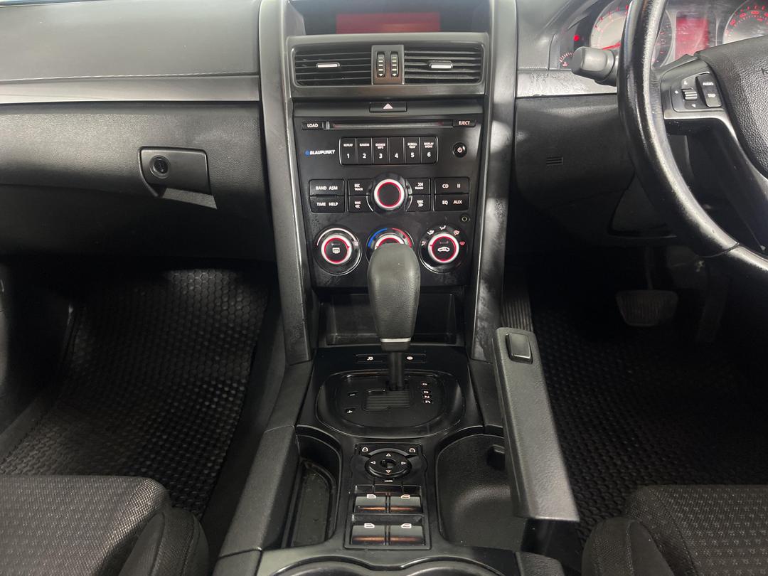 Photo '18' of Holden Commodore