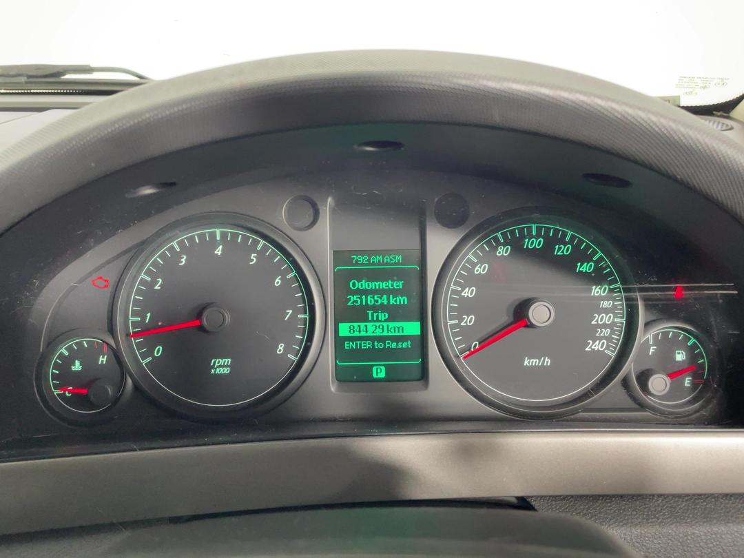 Photo '21' of Holden Commodore